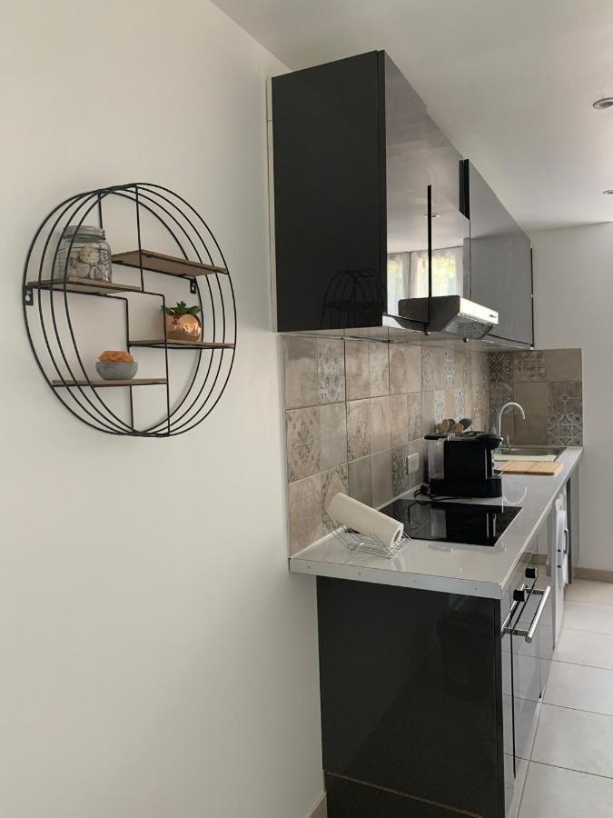Appartement L'Almanarre à Hyères Extérieur photo